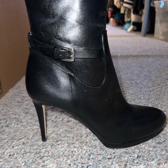 MICHAEL KORS WOODS LEATHER BOOT - Picture 4 of 6